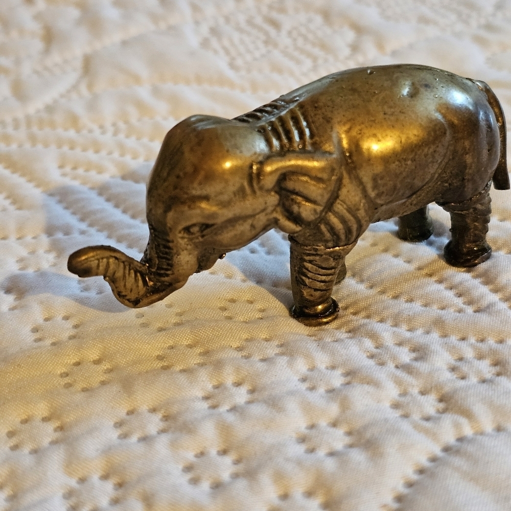 Vintage Solid Metal (Brass?) Elephant Figurine Good Luck Trunk Up Small 3" Decor - Picture 6 of 9